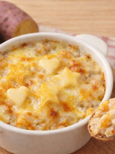 Chicken sweet potato gratin for babies with melted cheese topping and roasted sweet potato ingredients